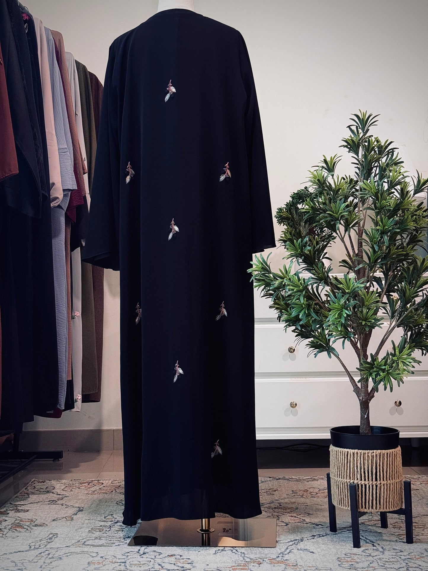 Nidara Abaya (عباية نيدارا)