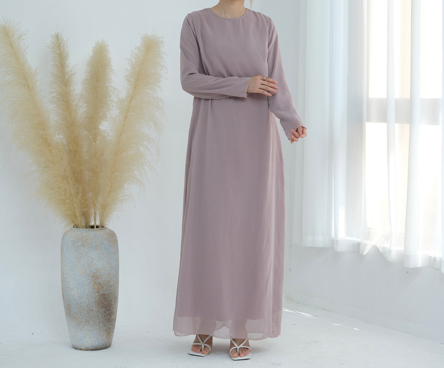 Chiffon Elegance Abaya Set (عباءة شيفون الأناقة)