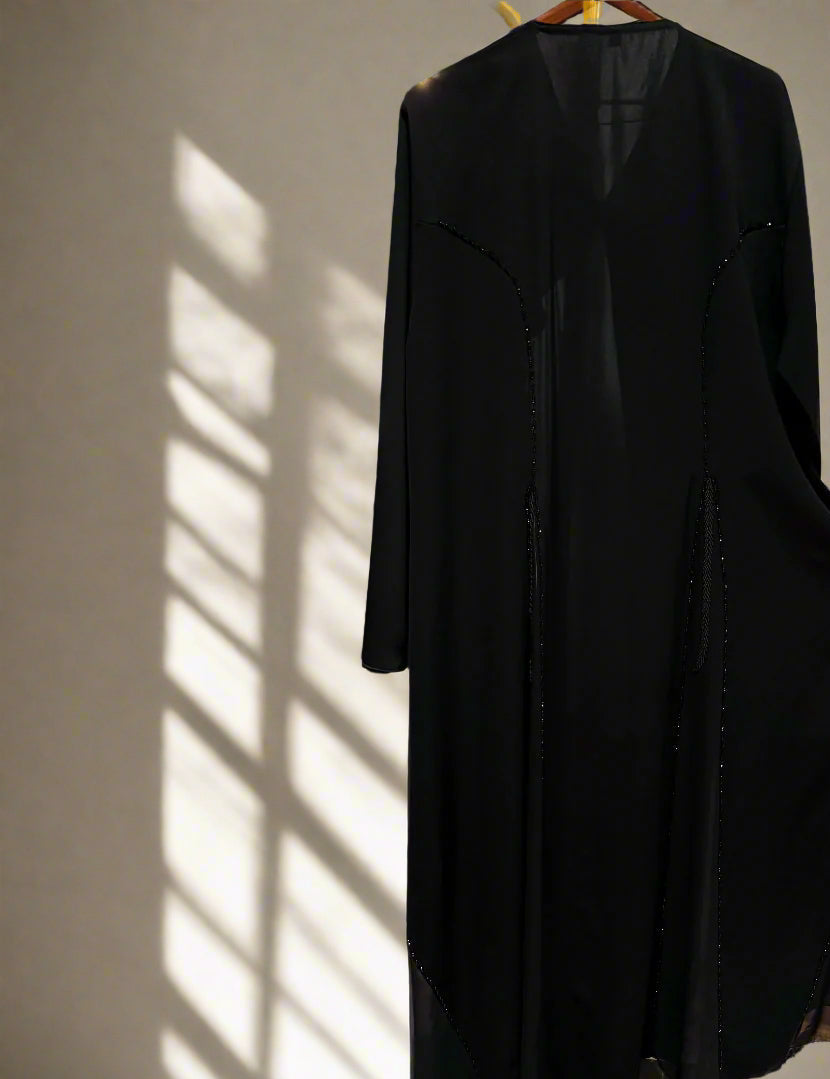 Abaya Al-Raqiya (عباية الراقية) - Noor & Grace