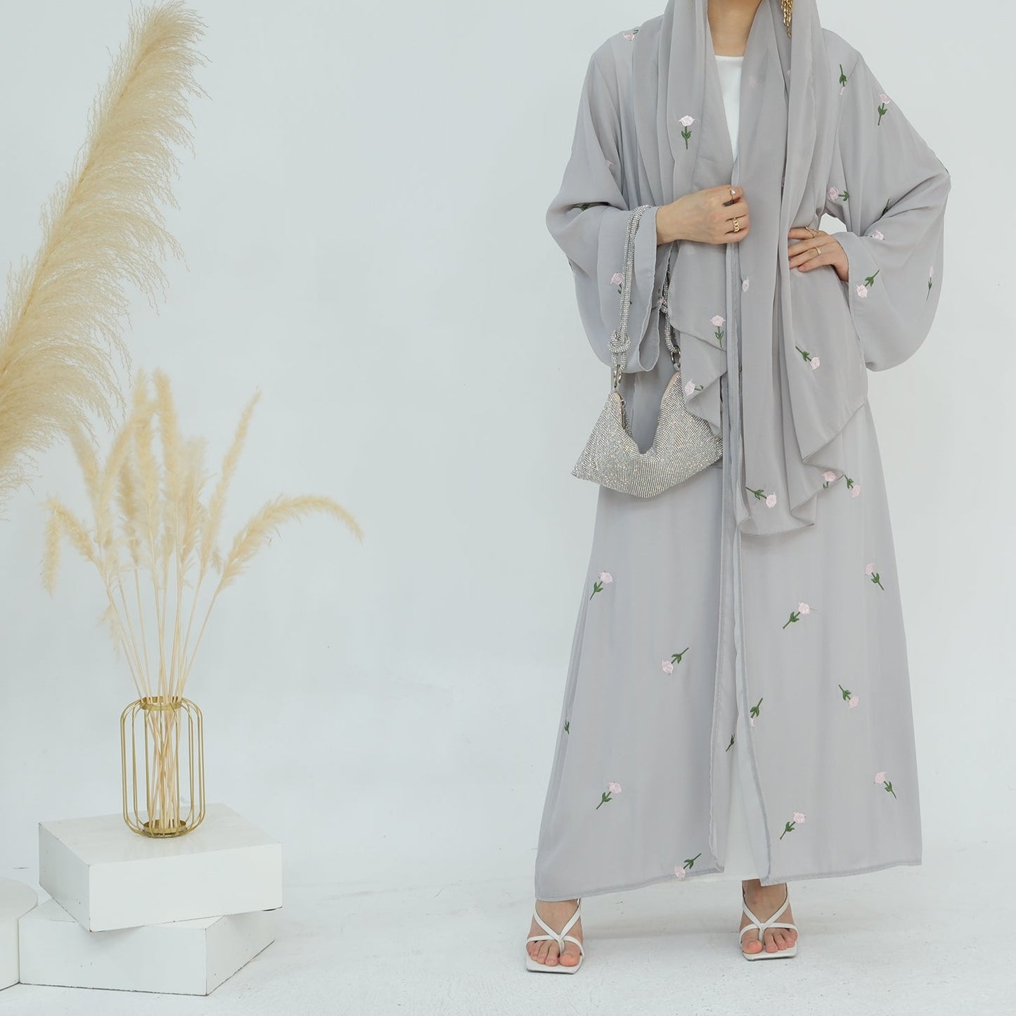 New Dubai Abaya 2025 (عباءة دبي الجديدة ٢٠٢٥)