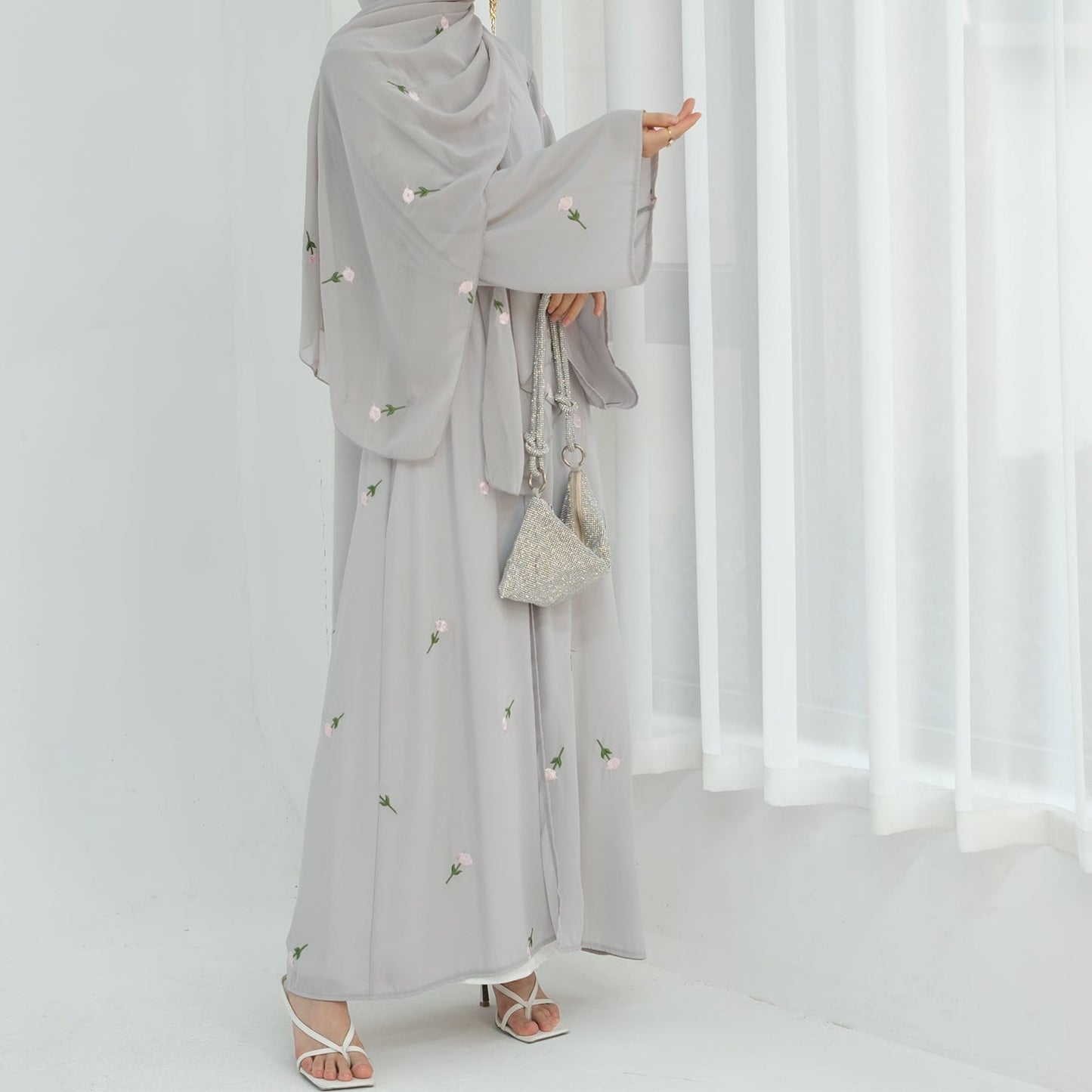 New Dubai Abaya 2025 (عباءة دبي الجديدة ٢٠٢٥)