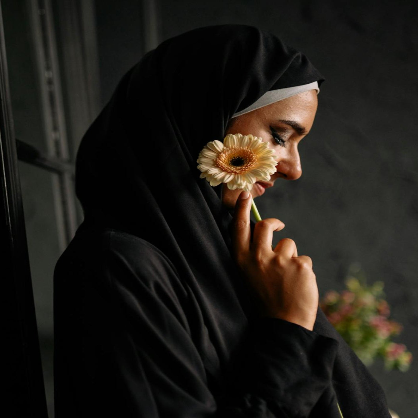 files/Noor_Grace_Cover_Page_9_0fc4b729-bf58-4f2f-804c-e69842e61b44.jpg