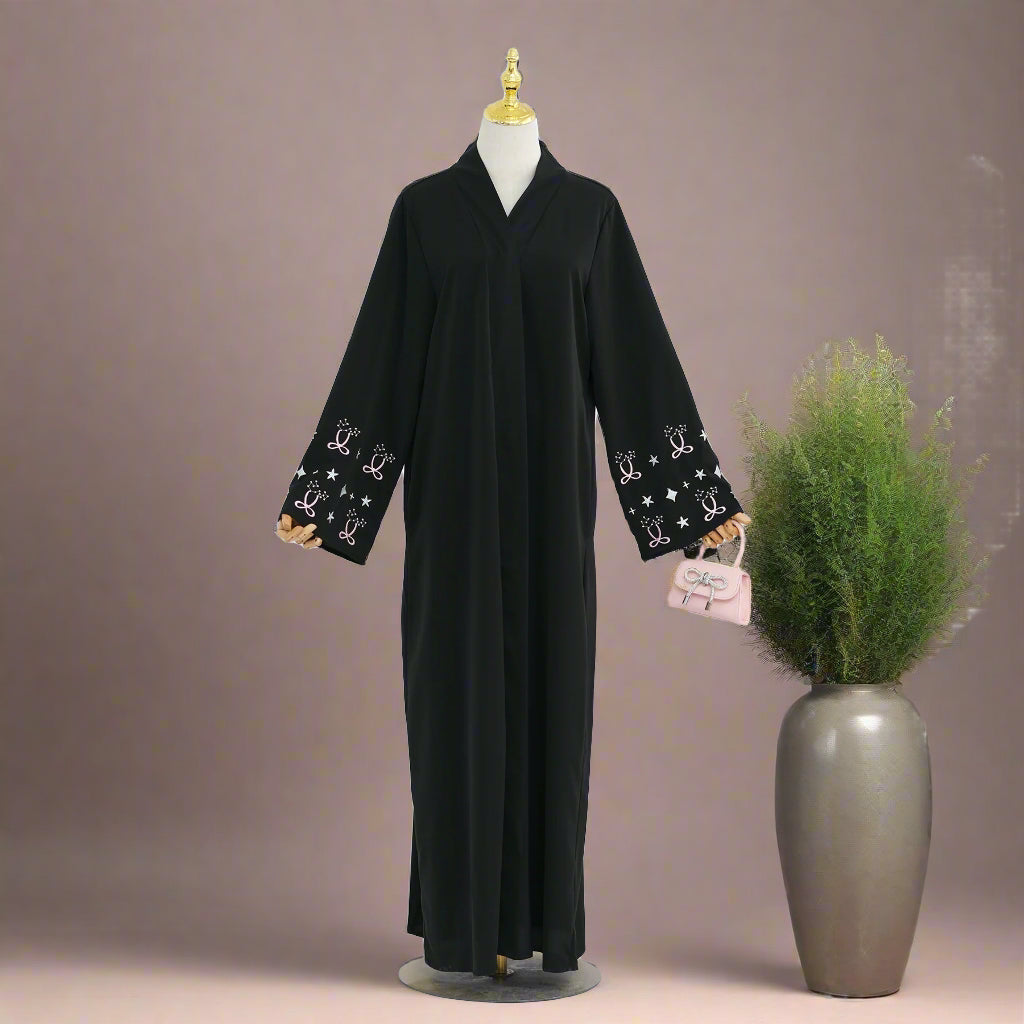 Zeena Embroidered Abaya (عباية زينة المطرزة) - Noor & Grace