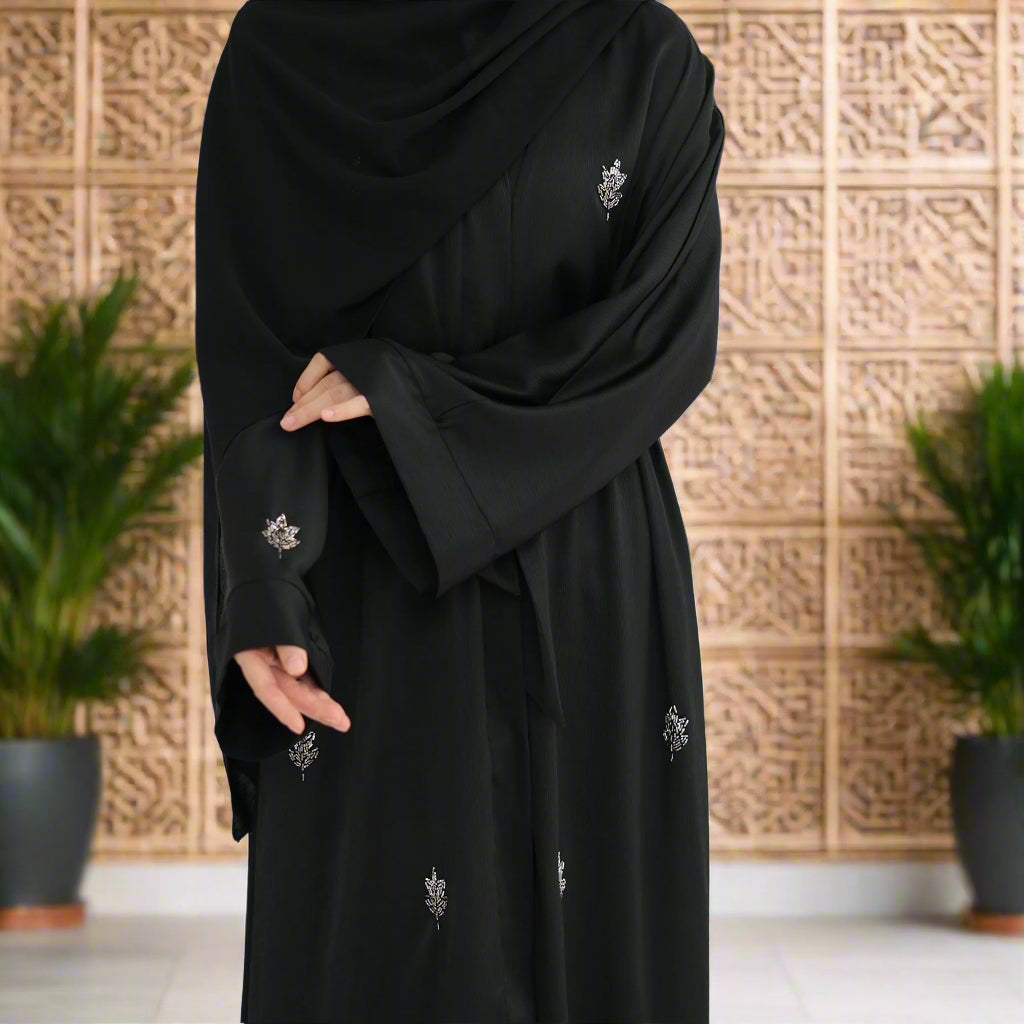 The Abaya and Modest Fashion Movement in the UAE