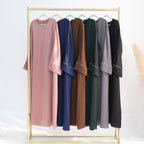 Abaya Al-Satin Al-Fakhira (عباءة الساتان الفاخرة) - Noor & Grace