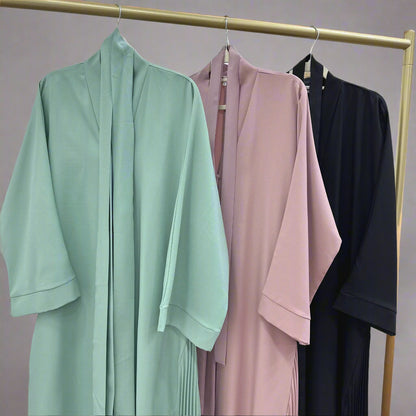 Abaya Al-Tayyat Al-Aneeqa (عباءة الطيات الأنيقة) - Noor & Grace