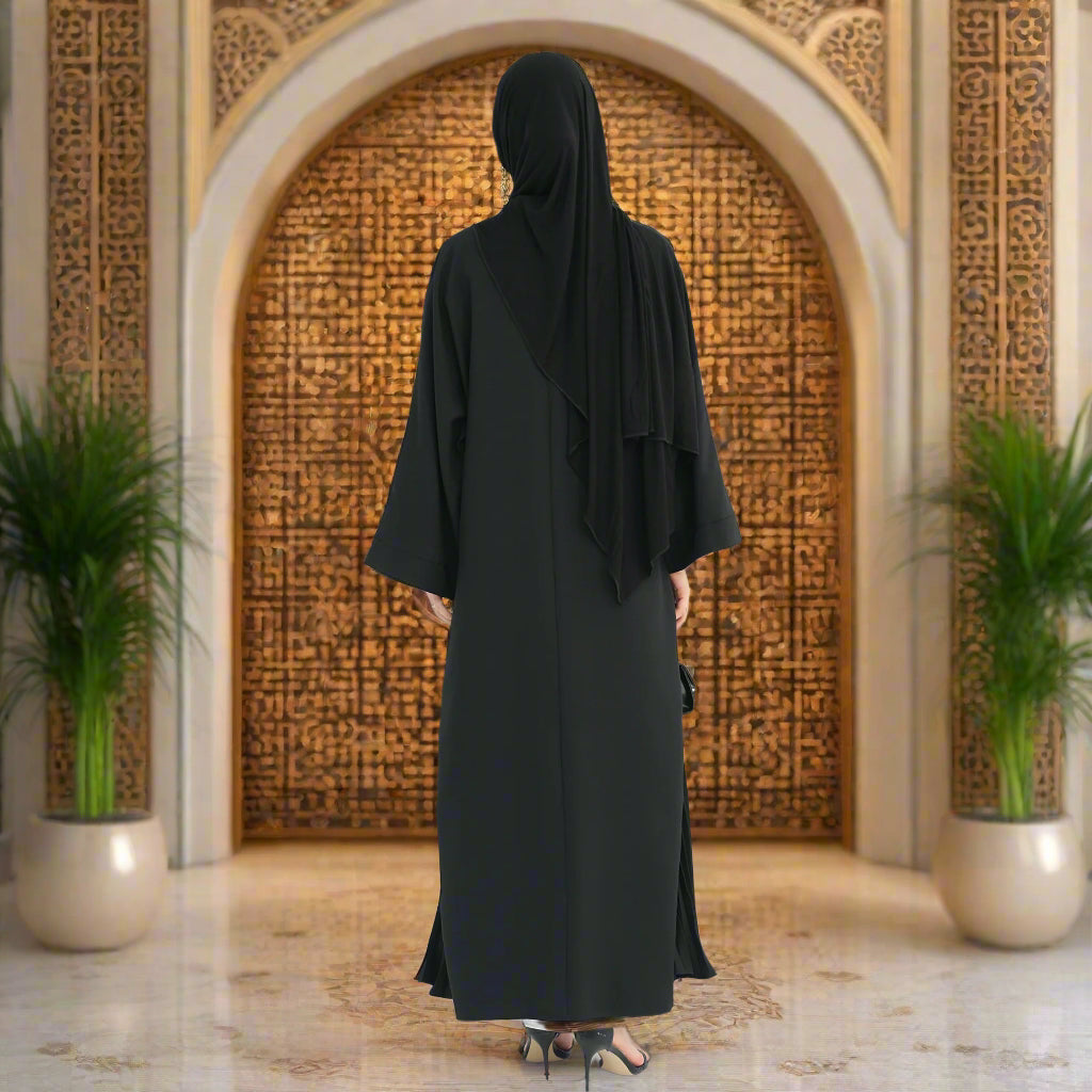 Abaya Al-Tayyat Al-Aneeqa (عباءة الطيات الأنيقة) - Noor & Grace