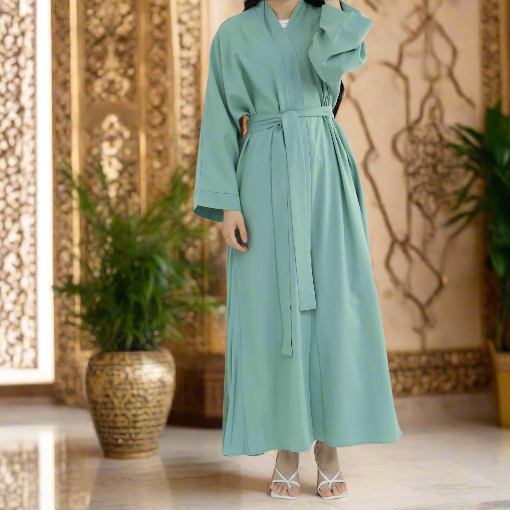 Abaya Al-Tayyat Al-Aneeqa (عباءة الطيات الأنيقة) - Noor & Grace