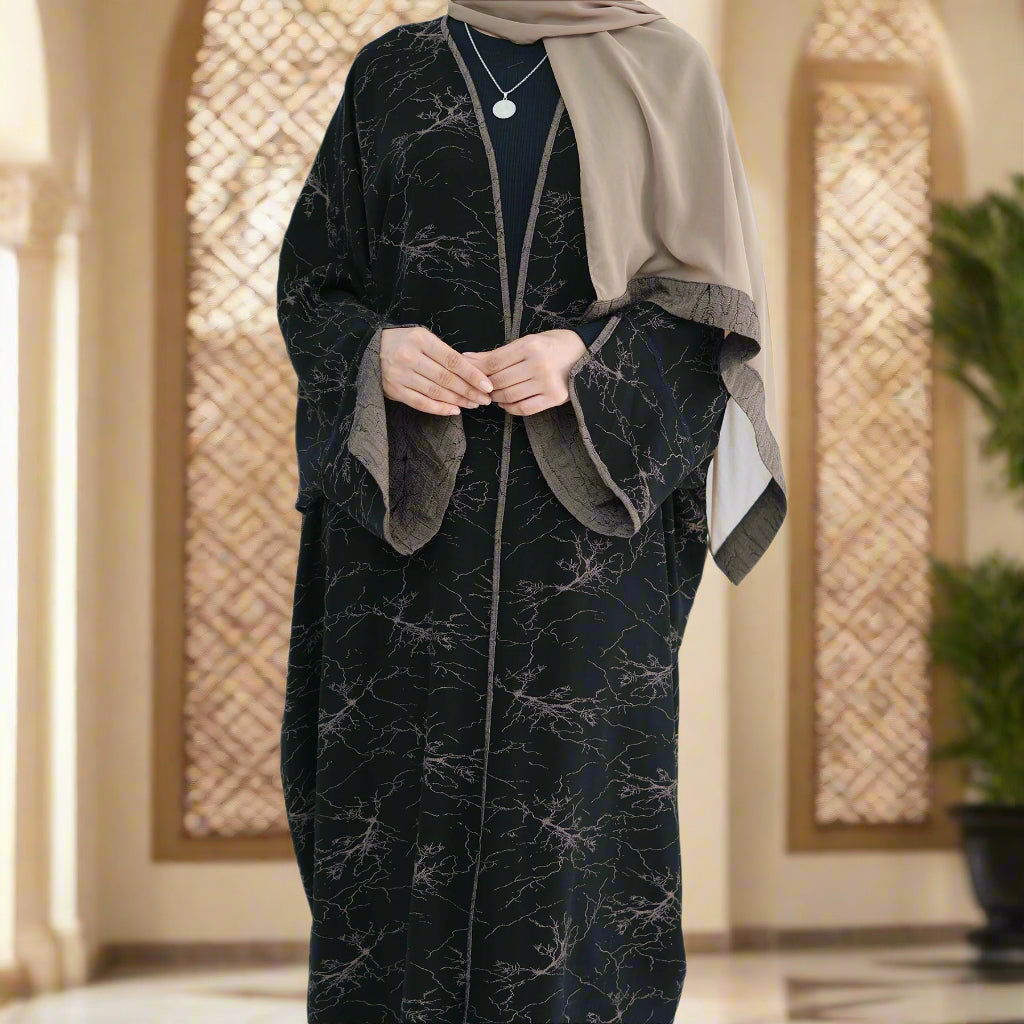 Abaya Al-Wajhayn (عباءة الوجهين) - Noor & Grace