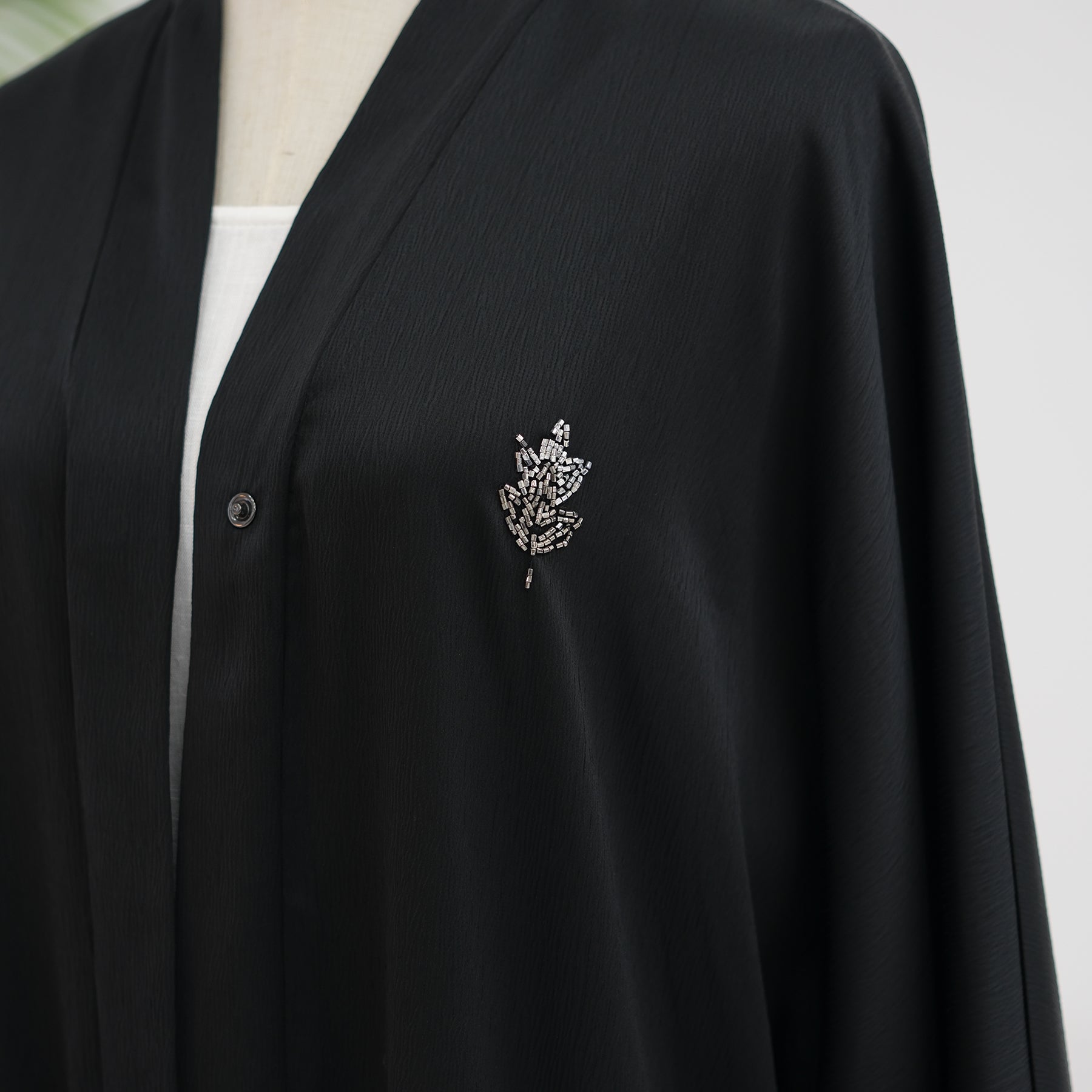 Abaya Awrak Al-Anaaqa (عباءة أوراق الأناقة) - Noor & Grace