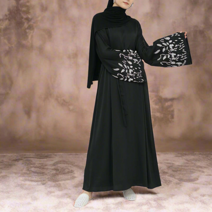 Abaya Layali Al-Satin (عباية ليالي الساتان) - Noor & Grace