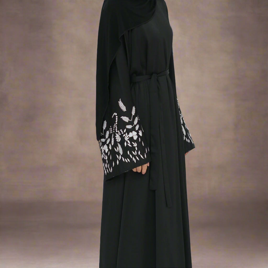 Abaya Layali Al-Satin (عباية ليالي الساتان) - Noor & Grace