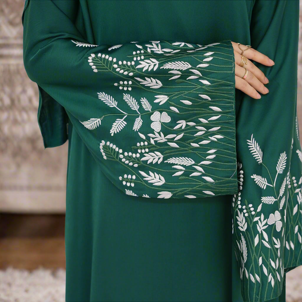 Abaya Layali Al-Satin (عباية ليالي الساتان) - Noor & Grace