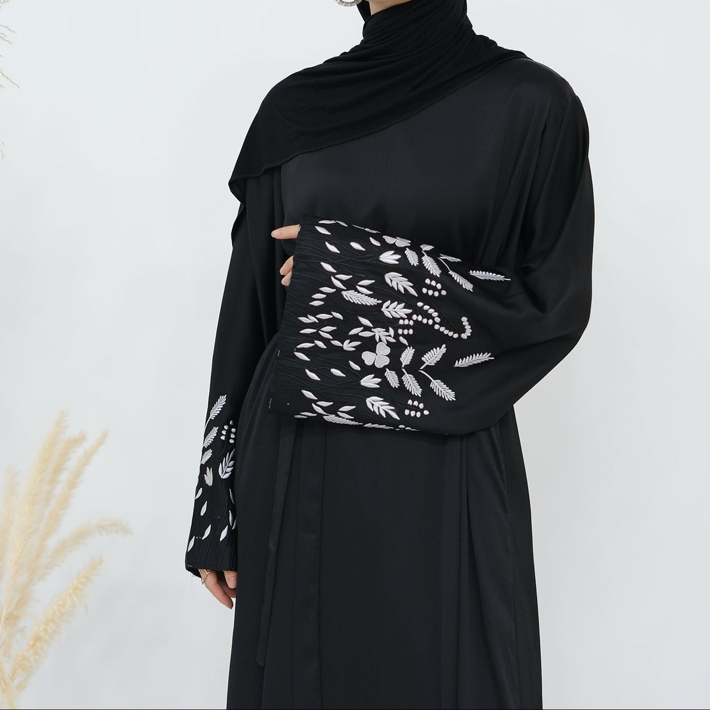Abaya Layali Al-Satin - Noor & Grace