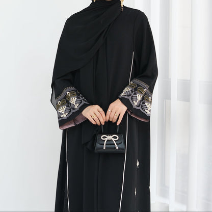 Abaya Malak Al-Tatreez (عباية ملك التطريز) - Noor & Grace