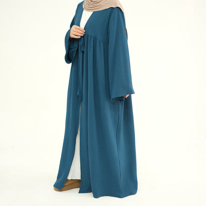 Abaya Oqdah Al-Jamal (عباءة عقدة الجمال)