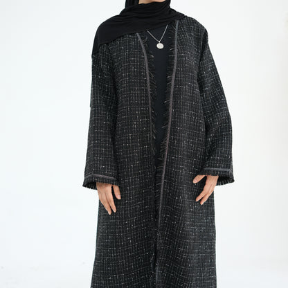 AlLayaliLuxeWinterAbaya_Noor_GraceBlack1