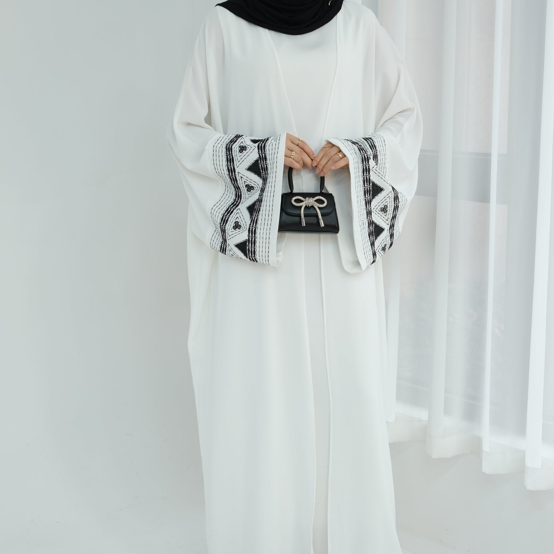 AlLayaliPremiumEmbroideredCuffAbaya_Noor_GraceWhite2