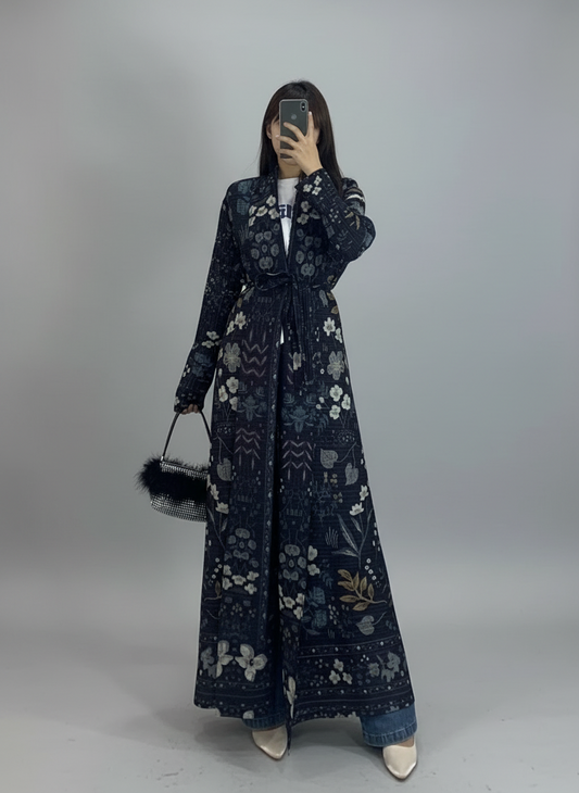 Al Noor Pleated Abaya Black – 2025 Dubai Edition (عباءة النور بليت بأكمام باتوينغ – إصدار دبي 2025) - Noor & Grace