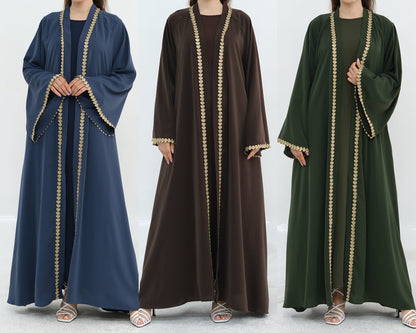 Al Zahra Gold Appliqué Nida Kimono Abaya (عباءة الزهراء بالذهبي المزخرف من نيدا) - Noor & Grace