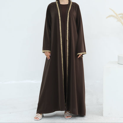 Al Zahra Gold Appliqué Nida Kimono Abaya (عباءة الزهراء بالذهبي المزخرف من نيدا) - Noor & Grace