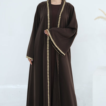 Al Zahra Gold Appliqué Nida Kimono Abaya (عباءة الزهراء بالذهبي المزخرف من نيدا) - Noor & Grace