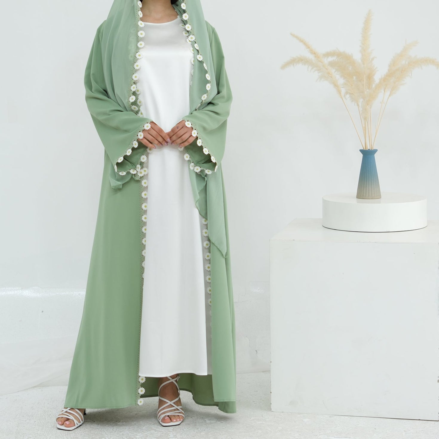 AlZahraLuxuryEmbroideredAbaya_Green9