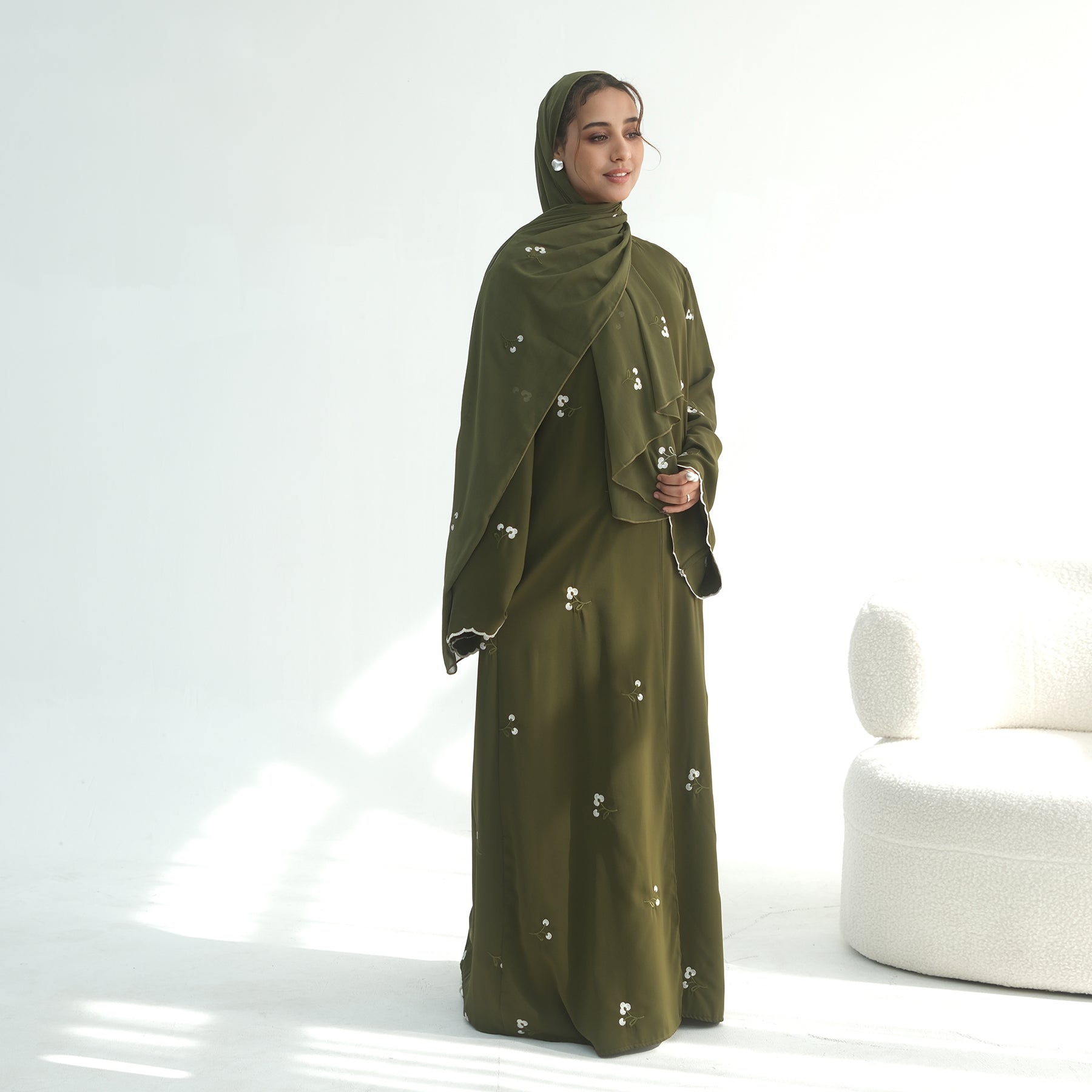 Amara Nida Embroidered Abaya