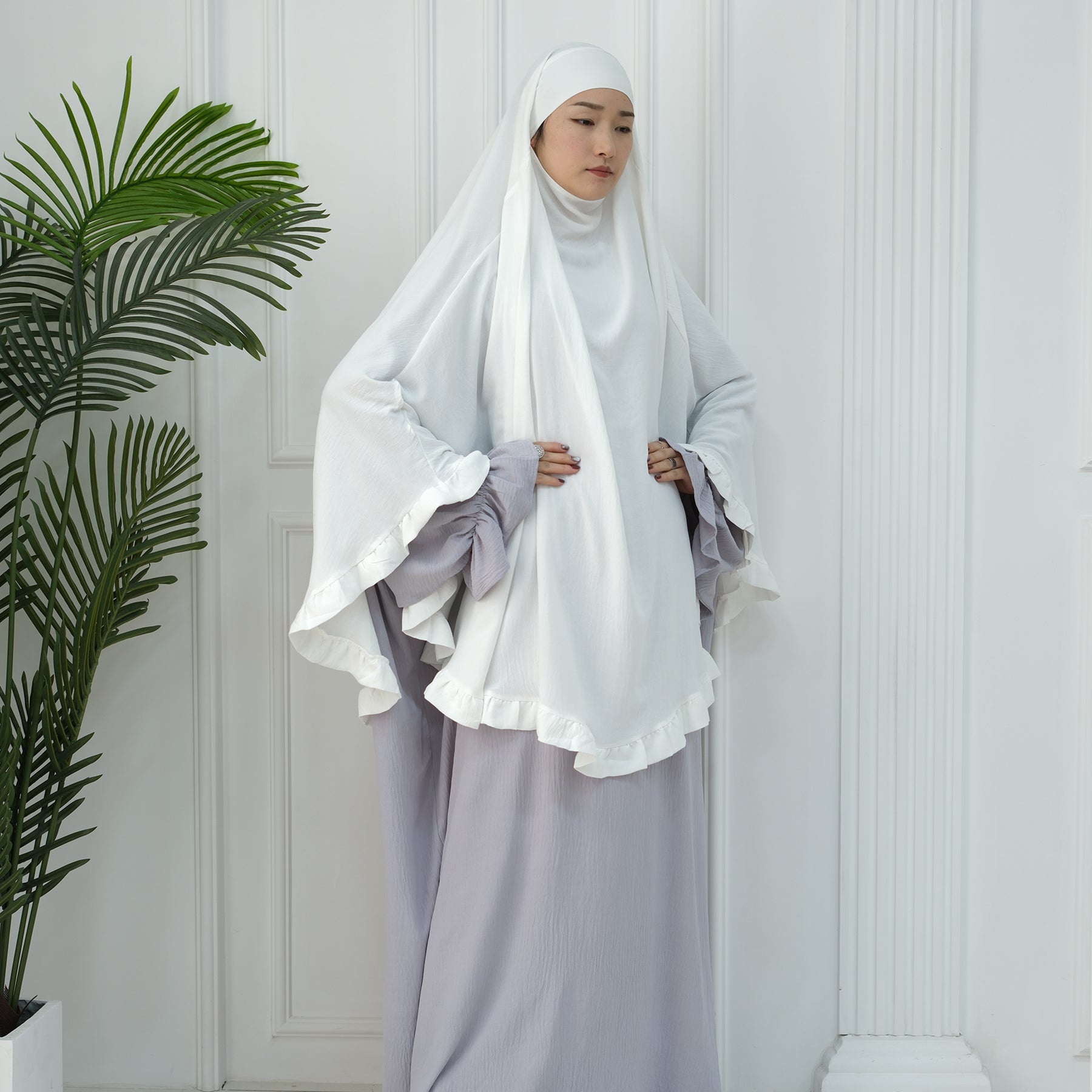 White Wrinkle Crepe Ruffle Khimar