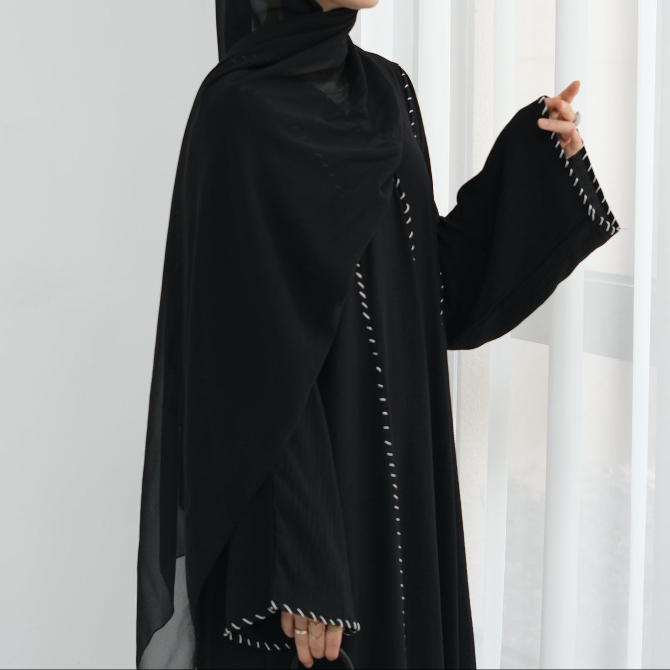 Hadiya Al-Haya Abaya (عباءة هدية الحياة) - Noor & Grace