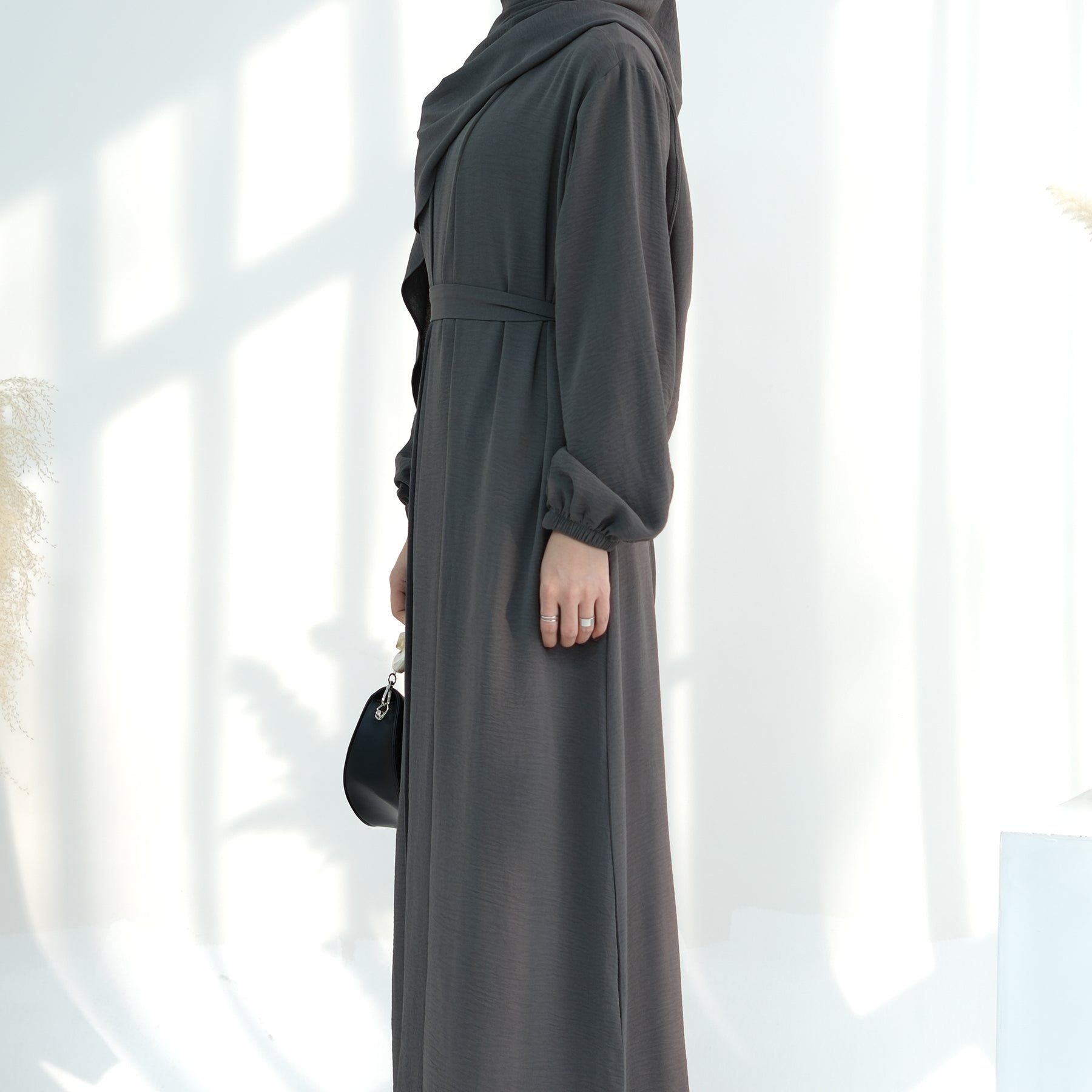 Noor Al Abaya (نور للعباية) - Noor & Grace