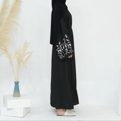 Abaya Layali Al-Satin (عباية ليالي الساتان)