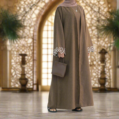 Laylat Al-Qamar Abaya (عباءة ليلة القمر) - Noor & Grace