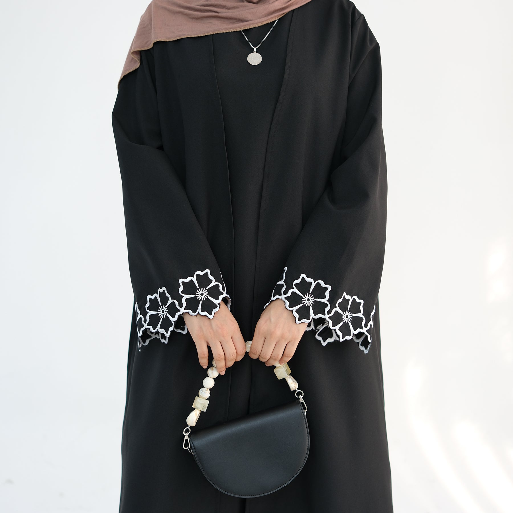 Laylat Al-Qamar Abaya - Noor & Grace