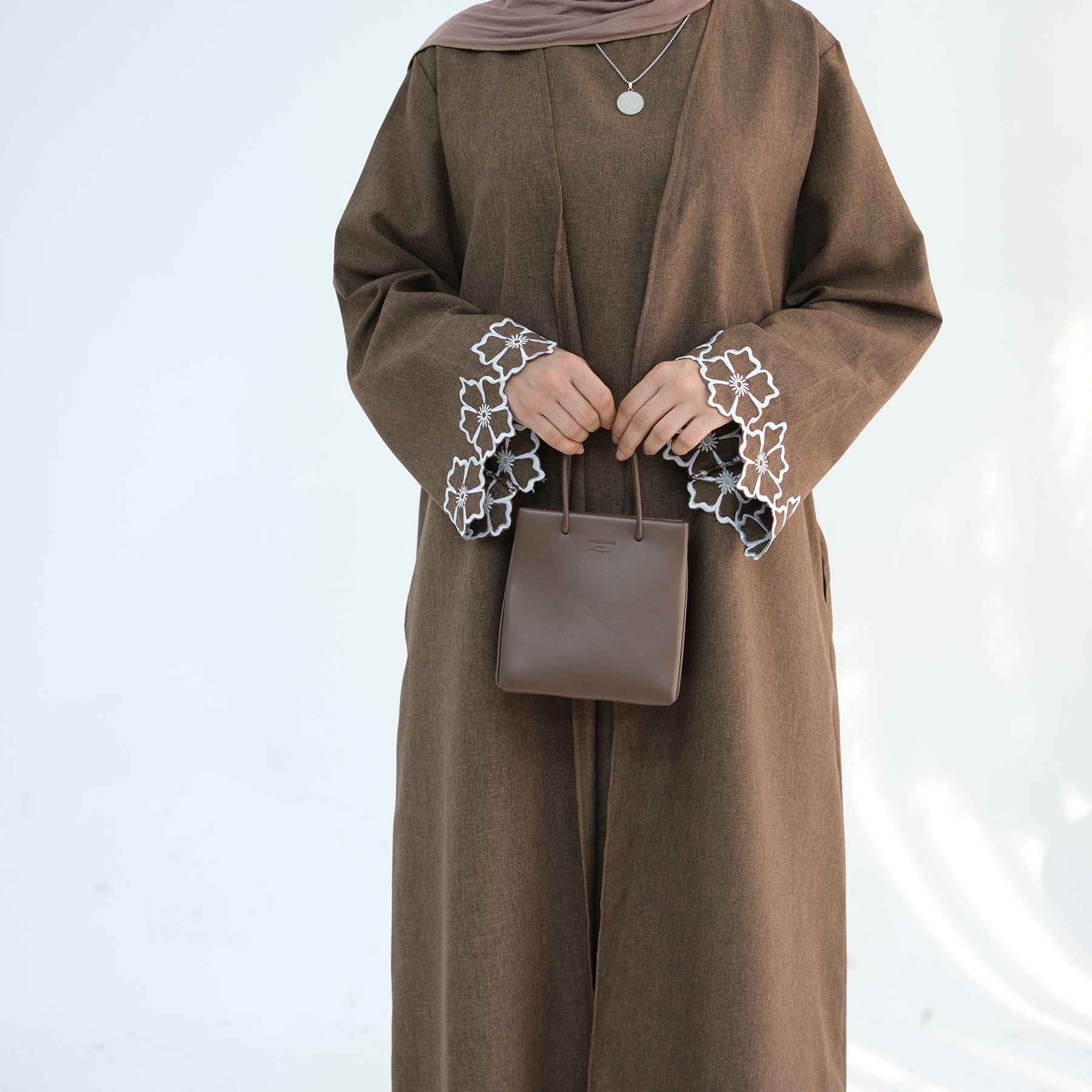 Laylat Al-Qamar Abaya - Noor & Grace