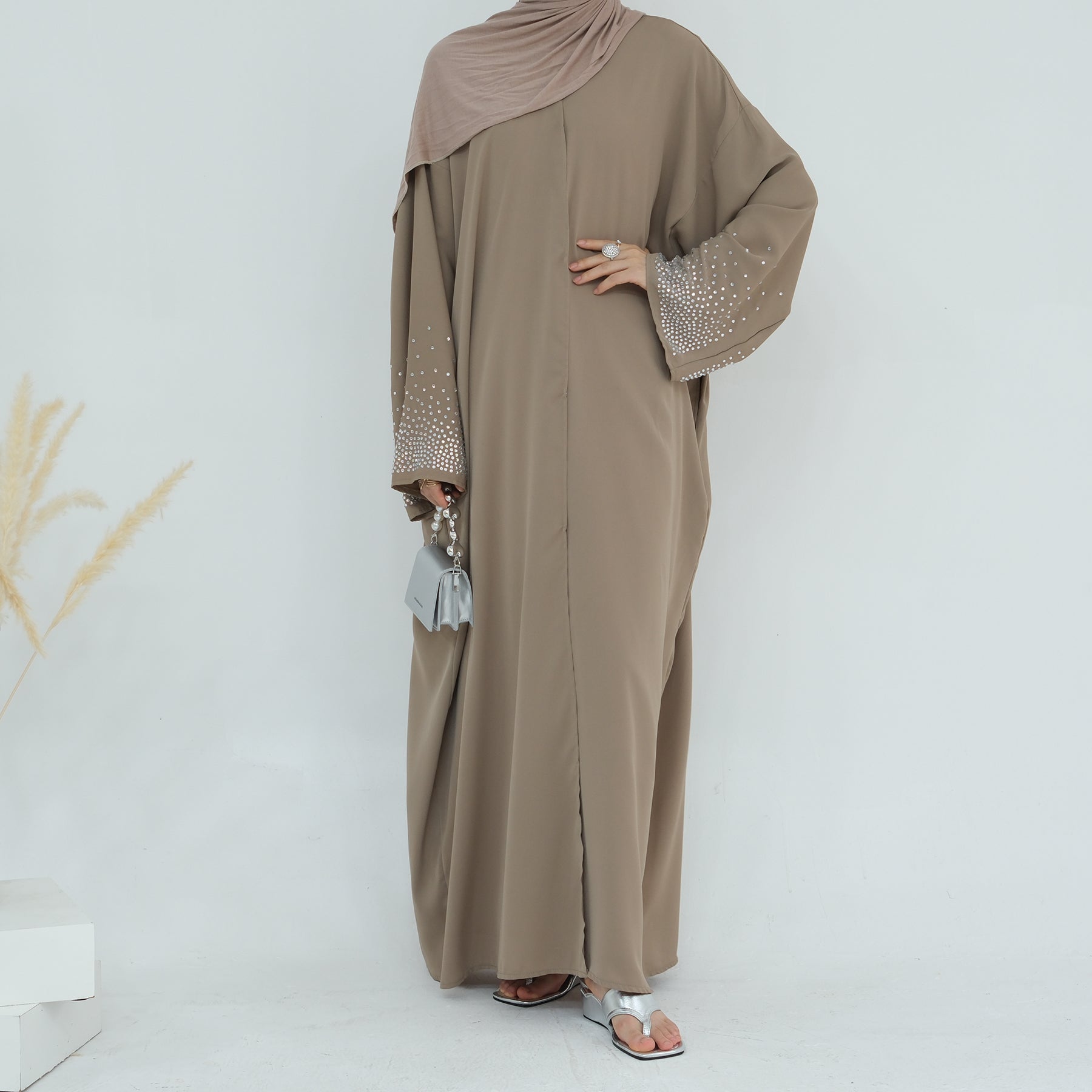 Luluat Al-Nida Abaya - Noor & Grace