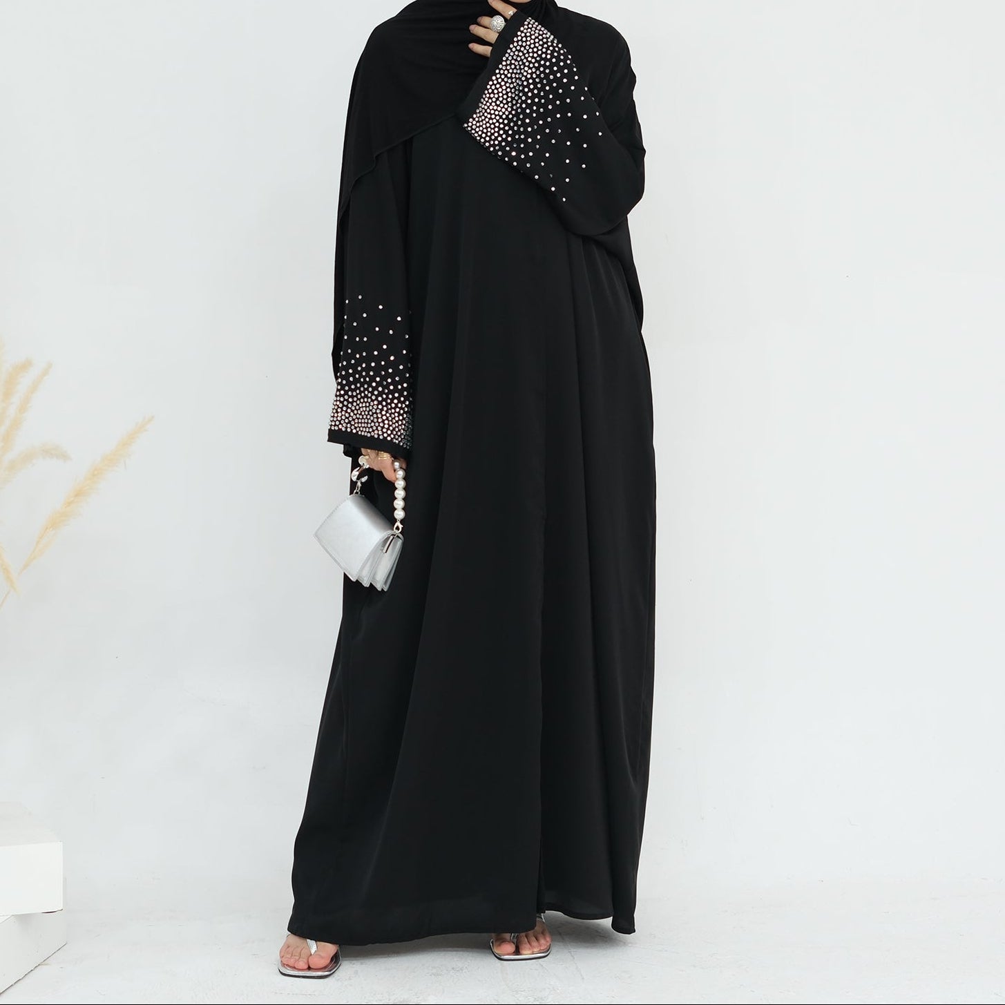 Luluat Al-Nida Abaya - Noor & Grace
