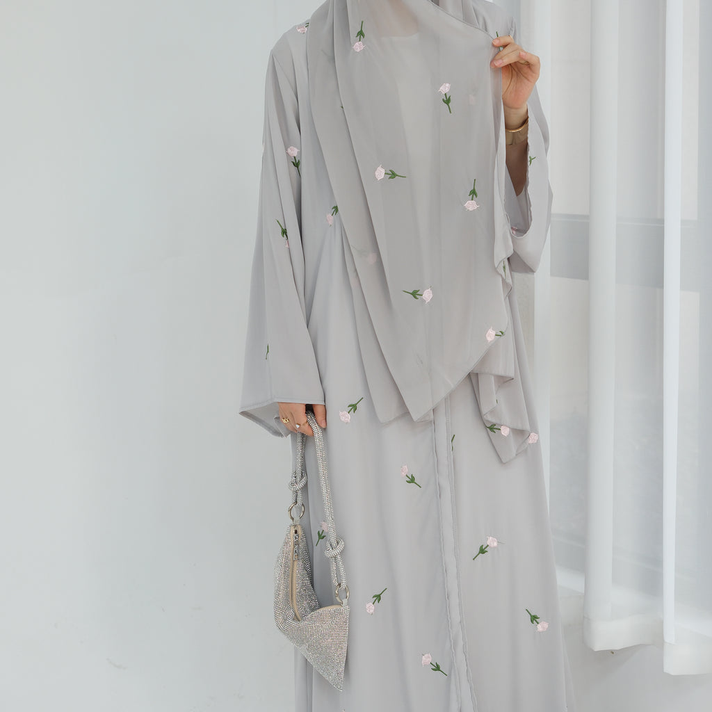 New Dubai Abaya 2025 (عباءة دبي الجديدة ٢٠٢٥) - Noor & Grace