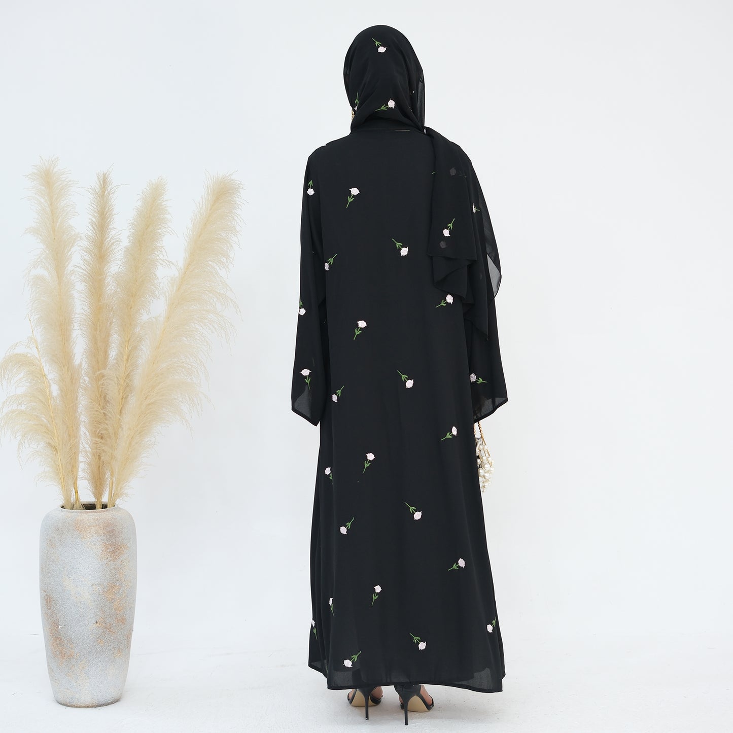 New Dubai Abaya 2025 (عباءة دبي الجديدة ٢٠٢٥)