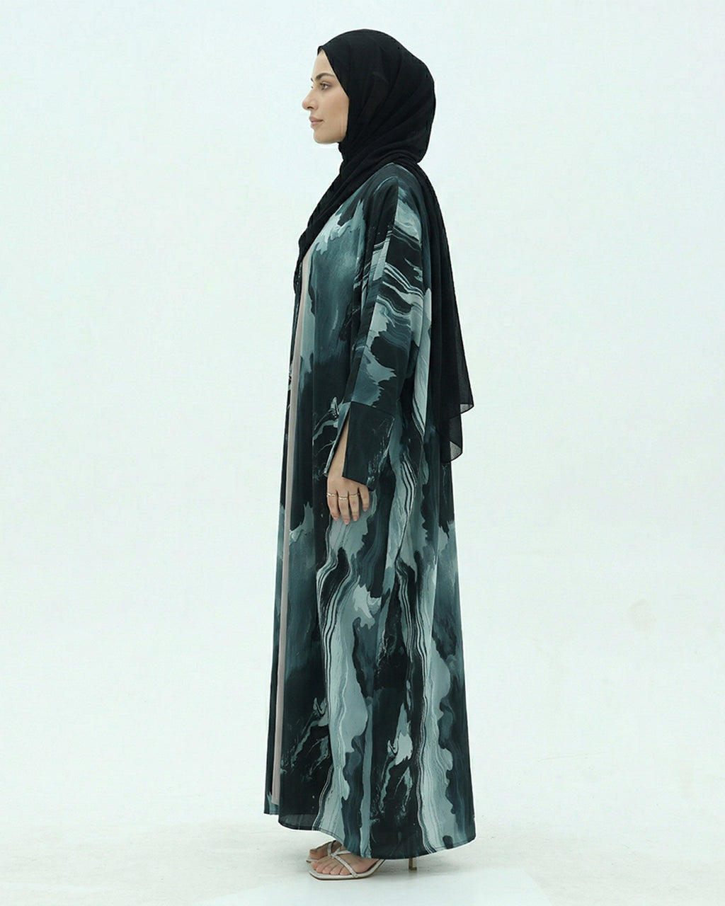 Noor Al-Layl Abaya - Noor & Grace