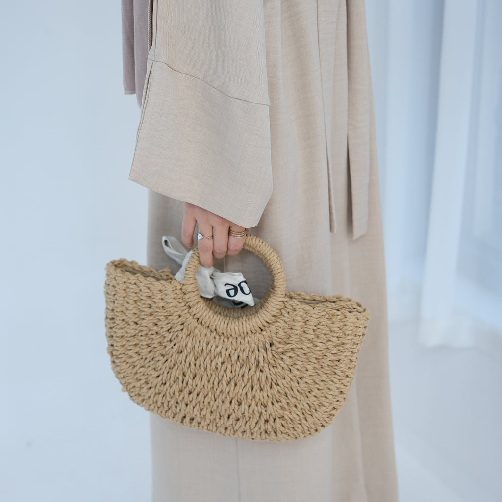 Noor Al-Basata Abaya (عباءة نور البساطة) - Noor & Grace