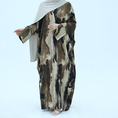 Noor Al-Layl Abaya (عباءة نور الليل)