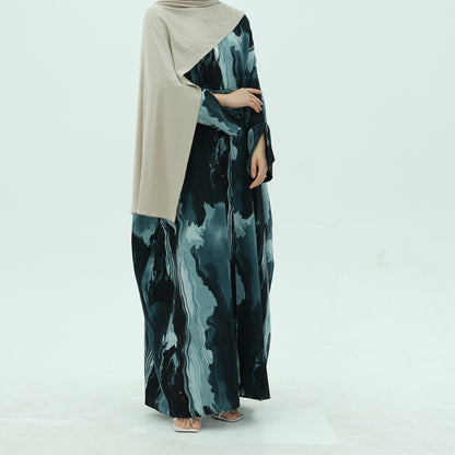 Noor Al-Layl Abaya (عباءة نور الليل)