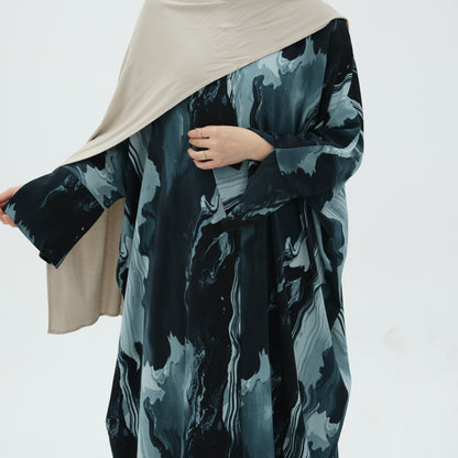 Noor Al-Layl Abaya (عباءة نور الليل)