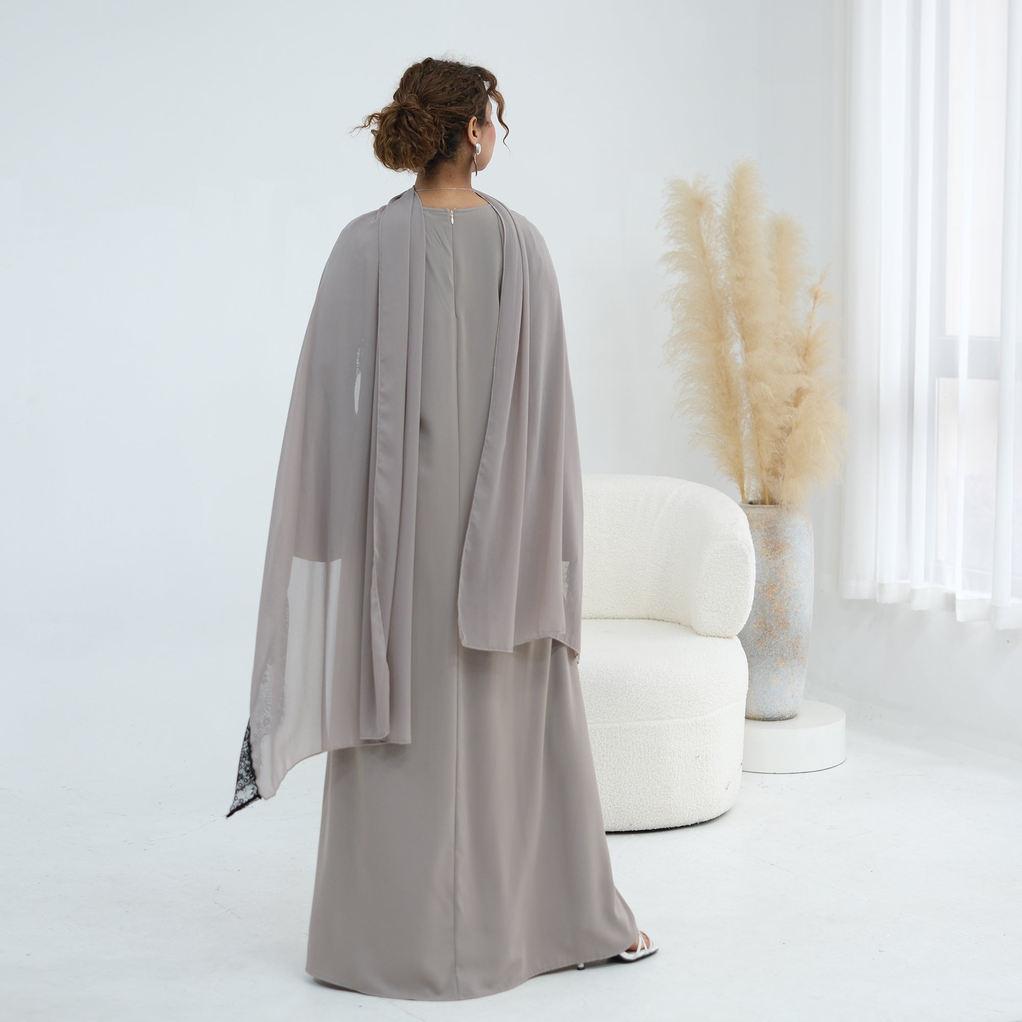 Noor Grace Zahra Lace Abaya Set