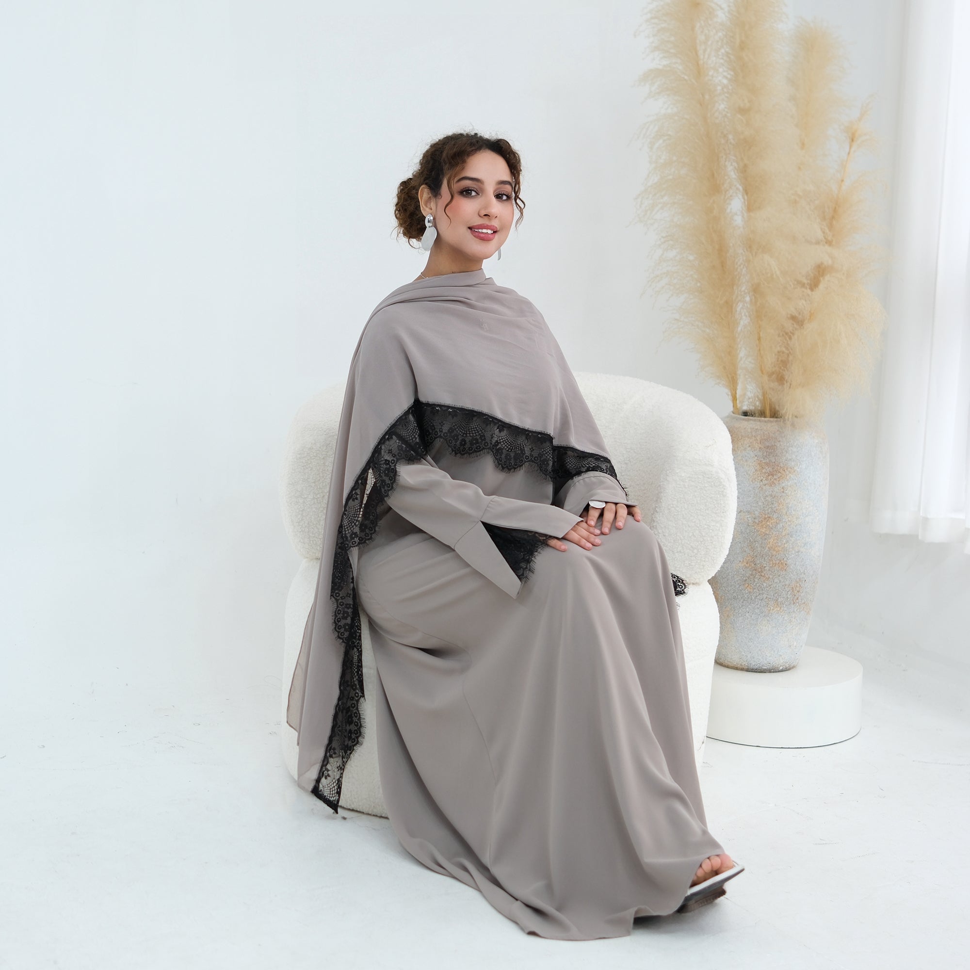 Noor Grace Zahra Lace Abaya Set