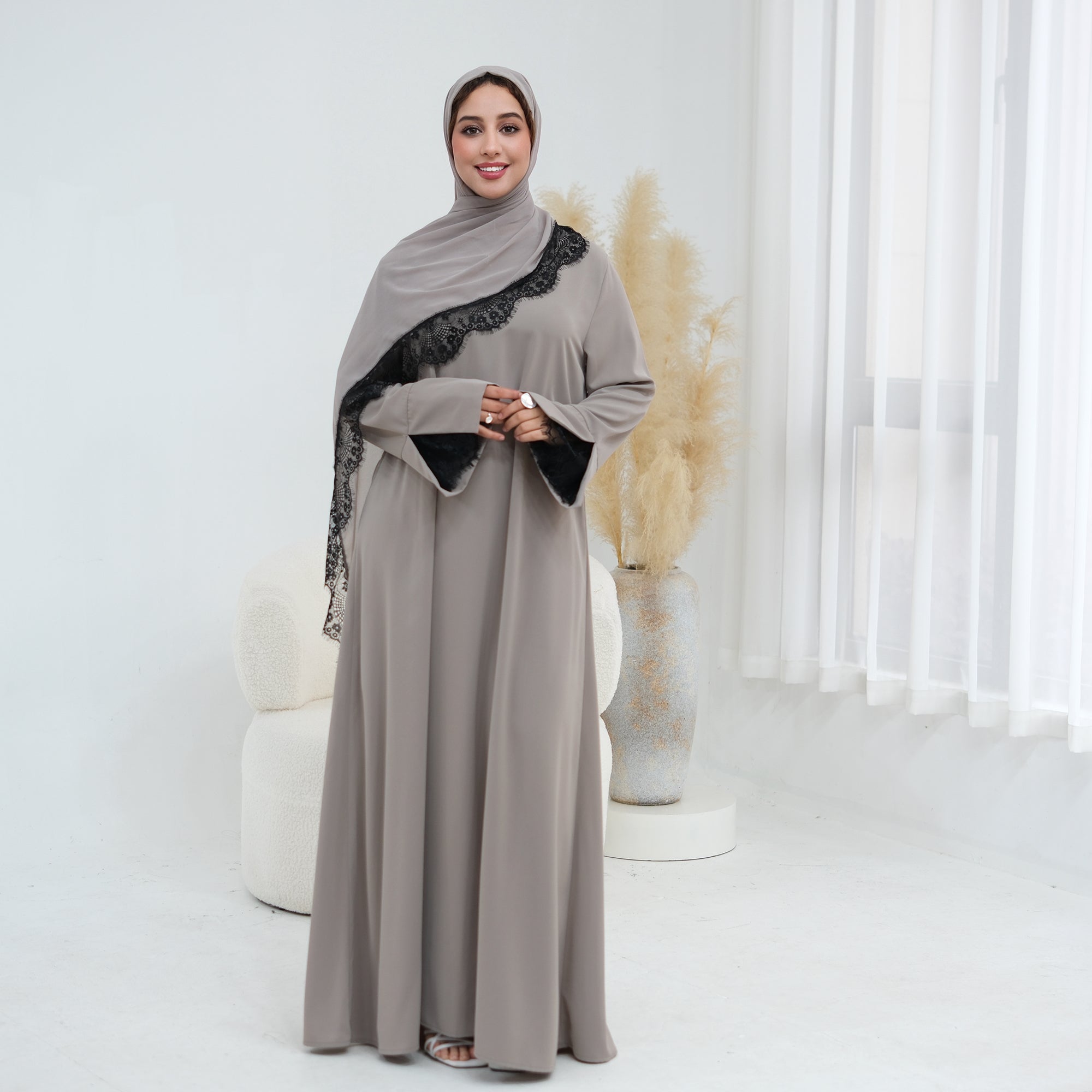 Noor Grace Zahra Lace Abaya Set