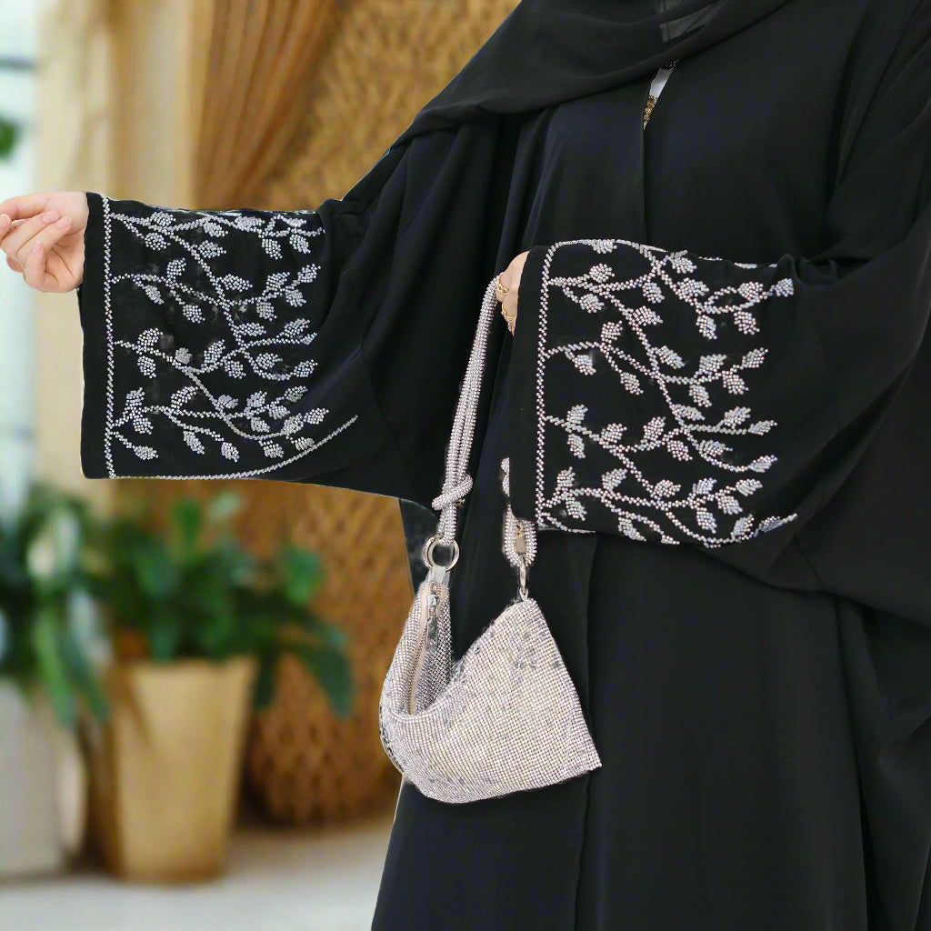 Qamar Al-Nida Abaya (عباءة قمر الندى) - Noor & Grace