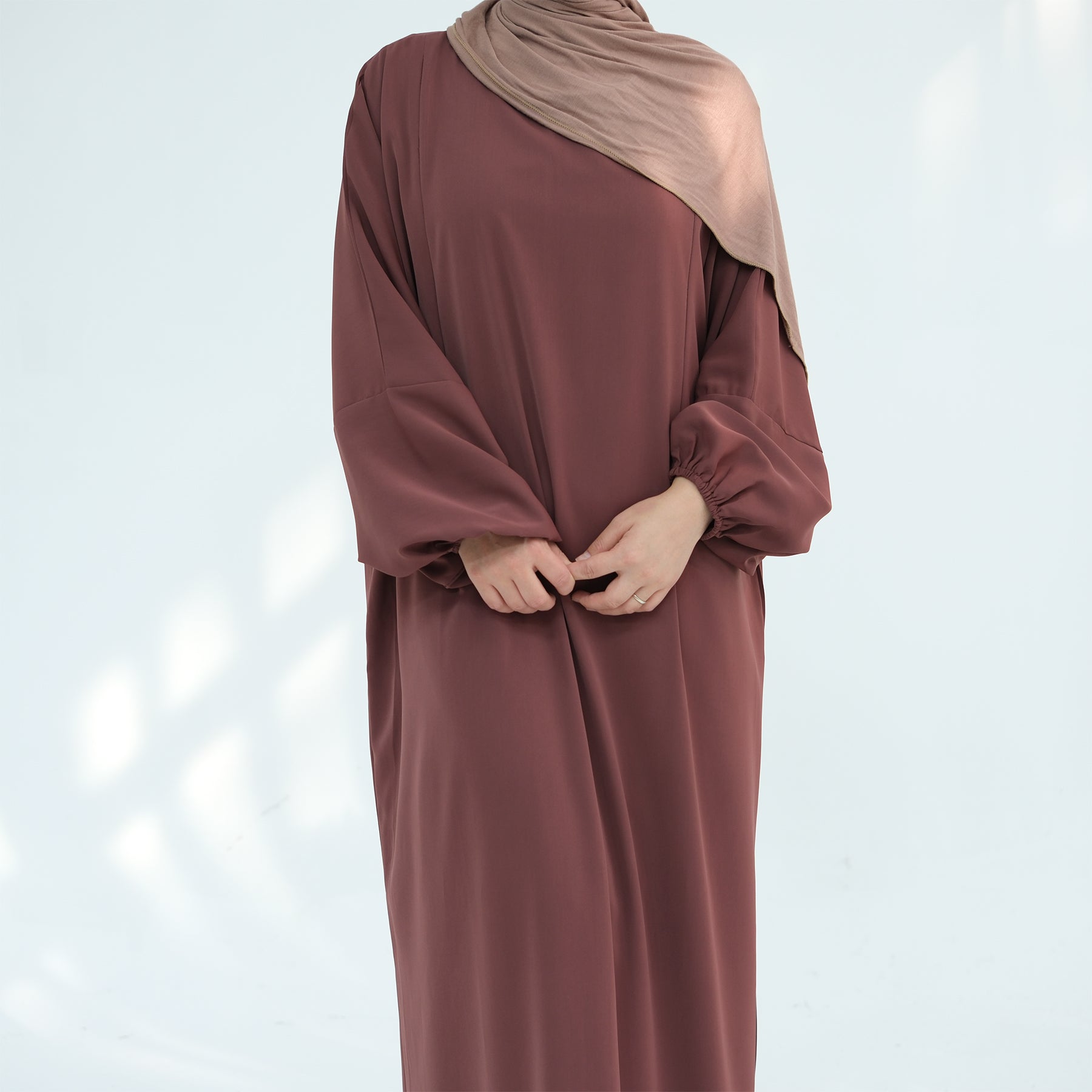 Rafeeqah Nursing Abaya (عباية رفيقة للرضاعة) - Noor & Grace