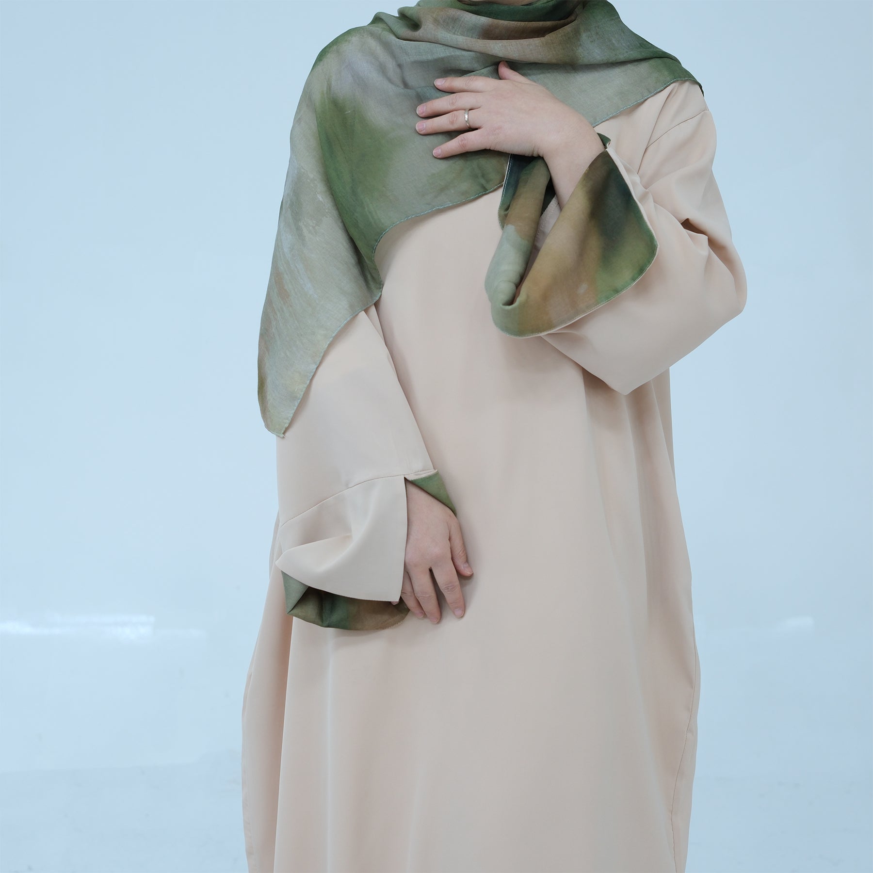 Ridaa Al-Nida Abaya (عباية رداء الندى) - Noor & Grace